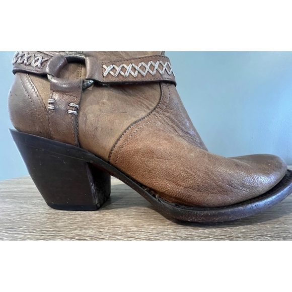 Lucchese M6048 Studded Harness Ankle Booties Tan Leather 7.5 B - Picture 9 of 9